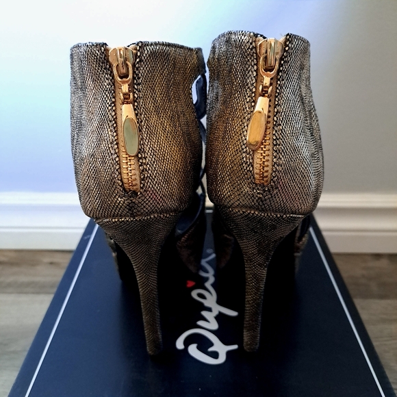 Qupid | Champagne lizard pu ~ gold , silver ,black strapy platform high Heel - Picture 6 of 9